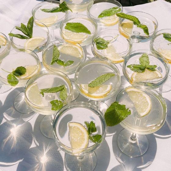 Cocktail, garden party ou barbecue d'entreprise : quel matériel louer pour un événement en extérieur ?