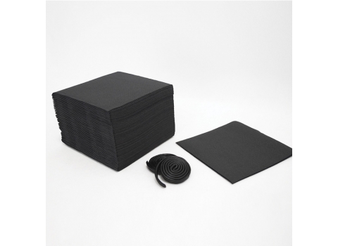100 Mini serviettes cocktail noires en papier