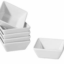 Coupelle blanche en porcelaine : 10 x 10 cm x 4,5(h)